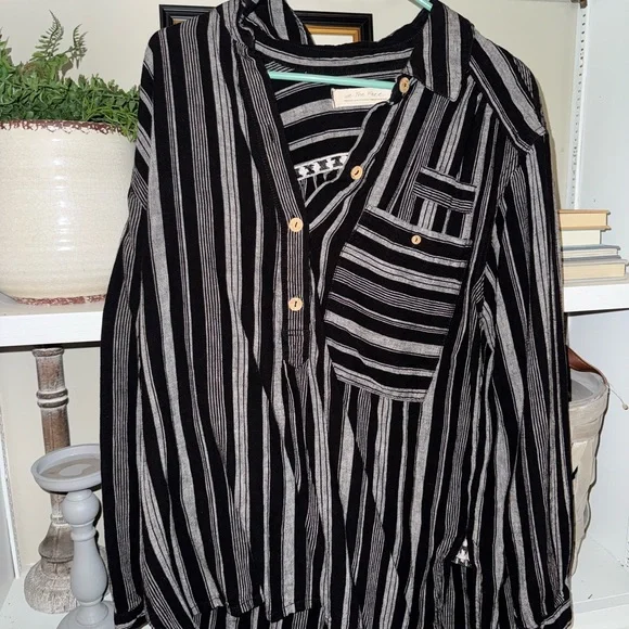 We The Free Tunic - Picture 1 of 3